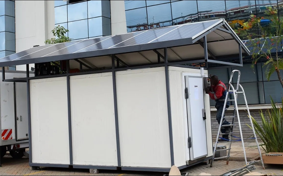 Solar Cold Storage Chill Walk in Freezer Room with Built-in Battery Storage System Refrigeration Equipment - Image 5